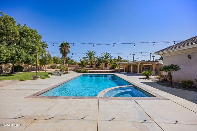 2662 Shmily Court, Lancaster, CA 93536