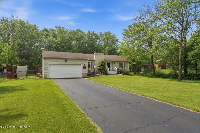 638 Freehold Road, Jackson, NJ 08527