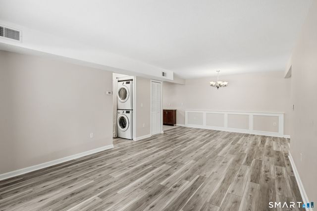 808 Twin Circle Drive 808, South Windsor, CT 06074