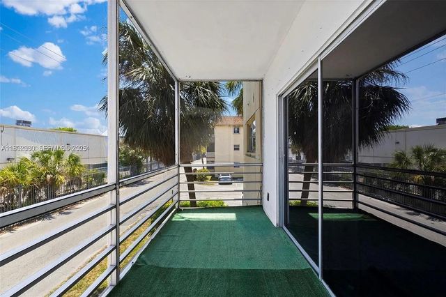 4043 NW 16th Street 201, Lauderhill, FL 33313
