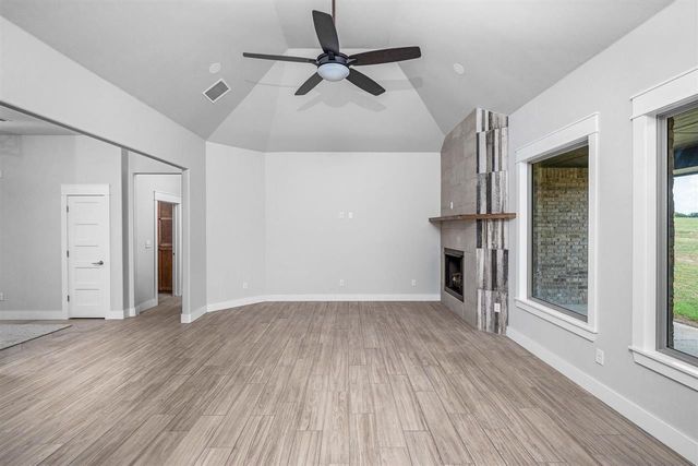 280 Mountain Ridge Pl, Lawton, OK 73507