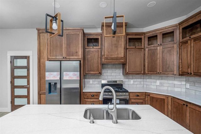 280 Mountain Ridge Pl, Lawton, OK 73507