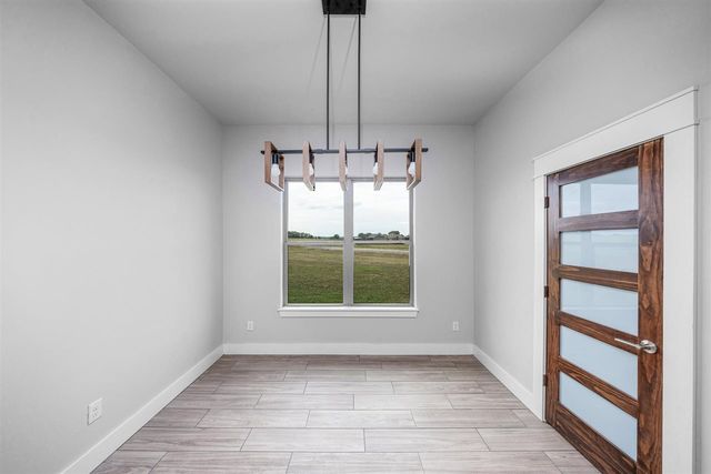 280 Mountain Ridge Pl, Lawton, OK 73507