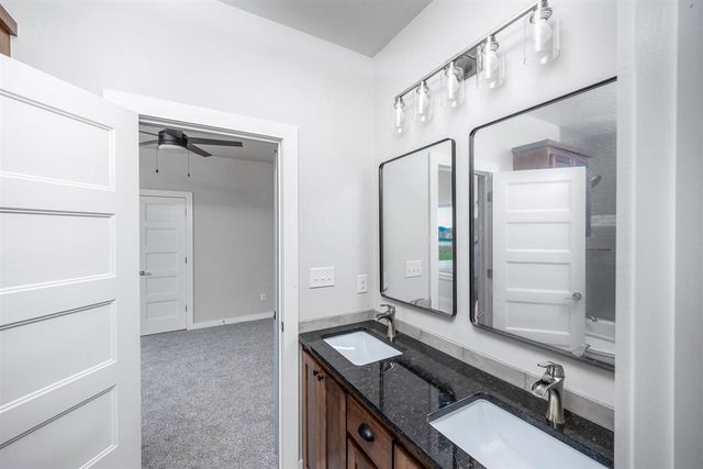 280 Mountain Ridge Pl, Lawton, OK 73507