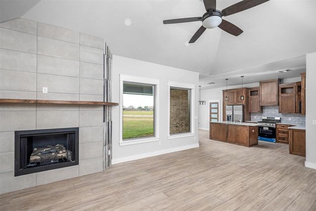 280 Mountain Ridge Pl, Lawton, OK 73507