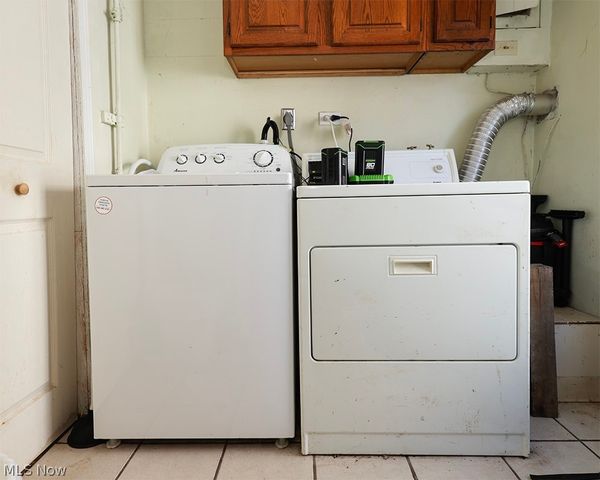 805 Clark Street, Elyria, OH 44035