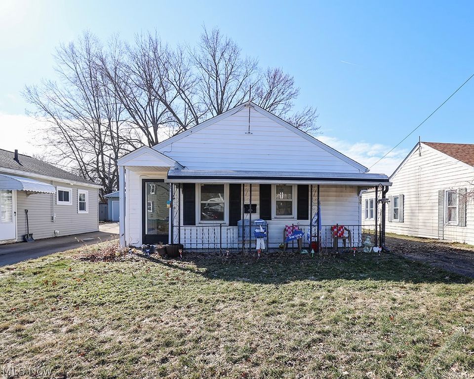 805 Clark Street, Elyria, OH 44035