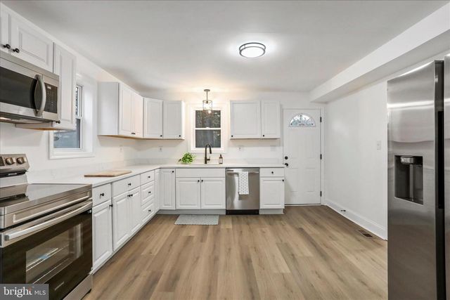 11424 ENGLEWOOD RD, Hagerstown, MD 21740