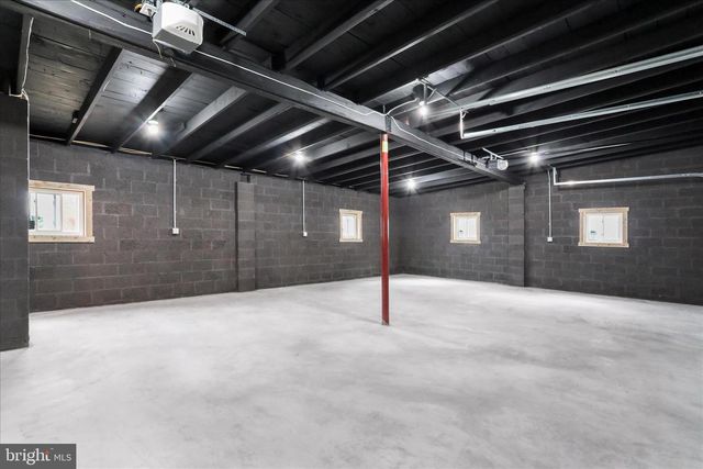 11424 ENGLEWOOD RD, Hagerstown, MD 21740