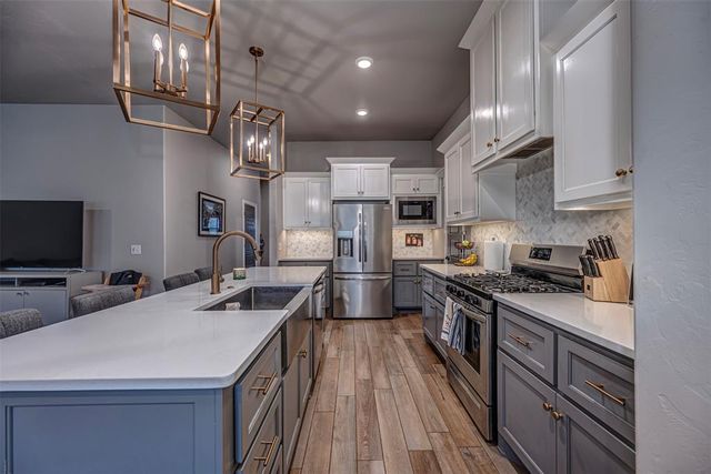 9124 NW 124th Street, Yukon, OK 73099