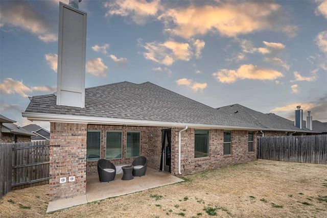 9124 NW 124th Street, Yukon, OK 73099