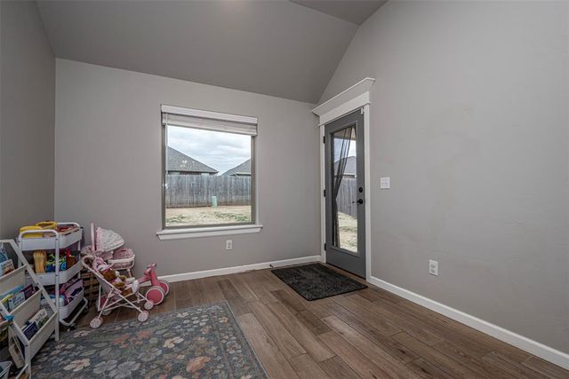 9124 NW 124th Street, Yukon, OK 73099