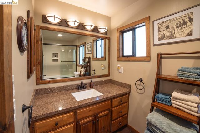 22667 Bret Harte Dr, Twain Harte, CA 95383