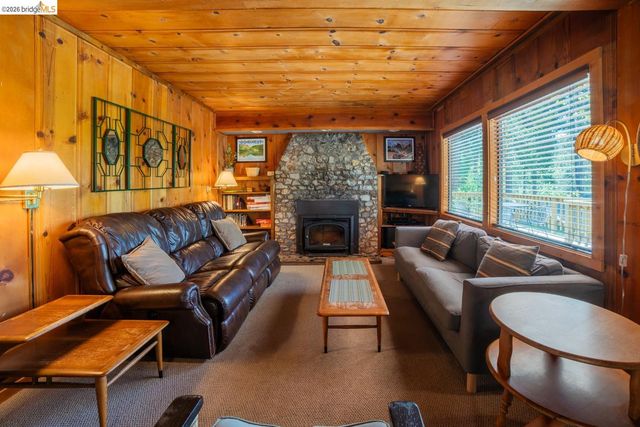 22667 Bret Harte Dr, Twain Harte, CA 95383