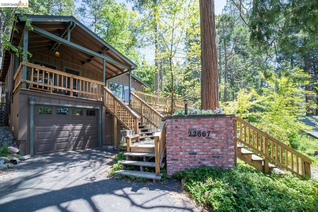 22667 Bret Harte Dr, Twain Harte, CA 95383