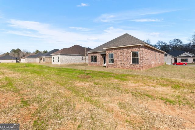 603 Bristleleaf Path, Kathleen, GA 31047