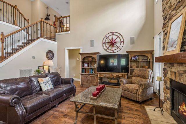 110 Cornerstone Cir, Franklin, TN 37064