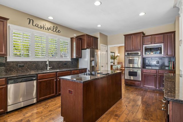 110 Cornerstone Cir, Franklin, TN 37064