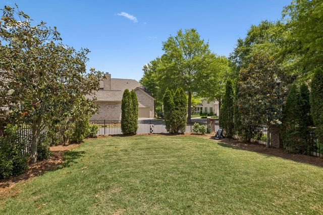 110 Cornerstone Cir, Franklin, TN 37064