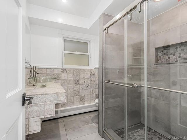 8 Fairgreen Court, Cortlandt Manor, NY 10567