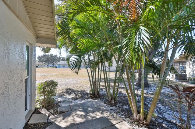 1906 CANTERBURY LANE 16, Sun City Center, FL 33573