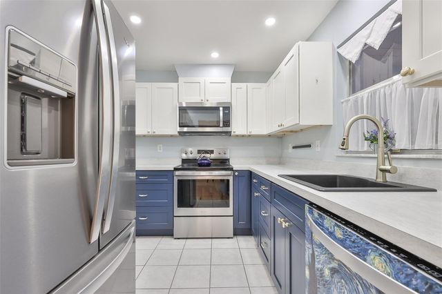 1906 CANTERBURY LANE 16, Sun City Center, FL 33573