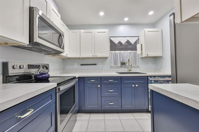 1906 CANTERBURY LANE 16, Sun City Center, FL 33573