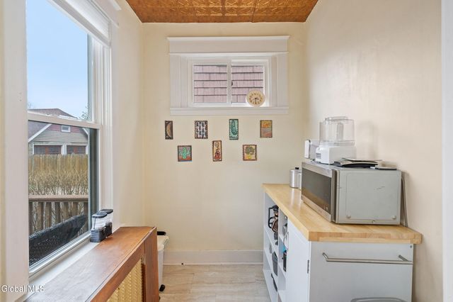 115 Grove Avenue, Albany, NY 12208