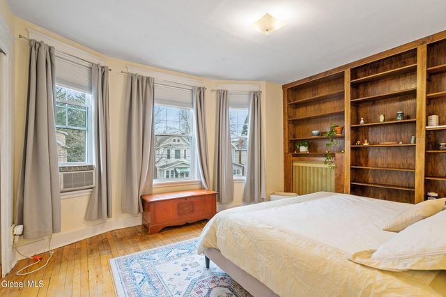 115 Grove Avenue, Albany, NY 12208