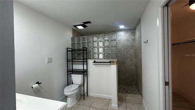 1606 NW 22ND STREET, Gainesville, FL 32605