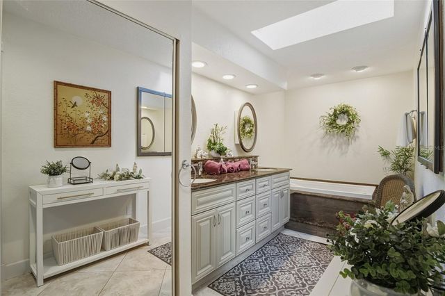 6334 OAK MEADOW BEND, Orlando, FL 32819