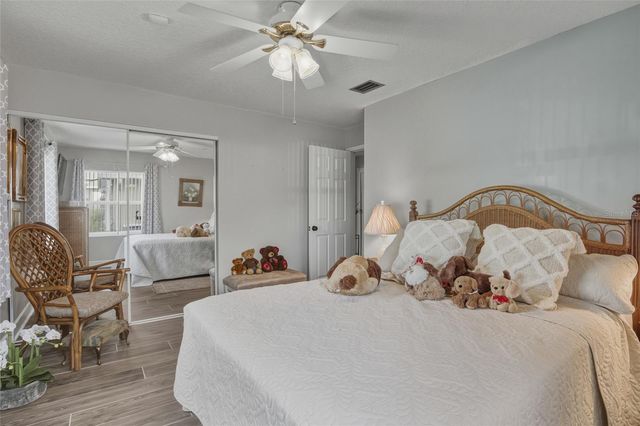 6334 OAK MEADOW BEND, Orlando, FL 32819