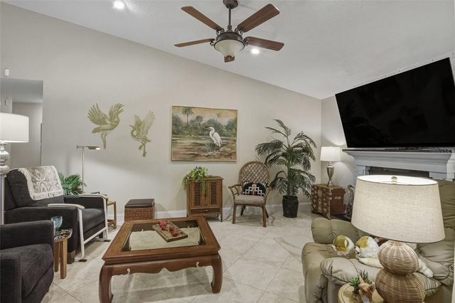 6334 OAK MEADOW BEND, Orlando, FL 32819