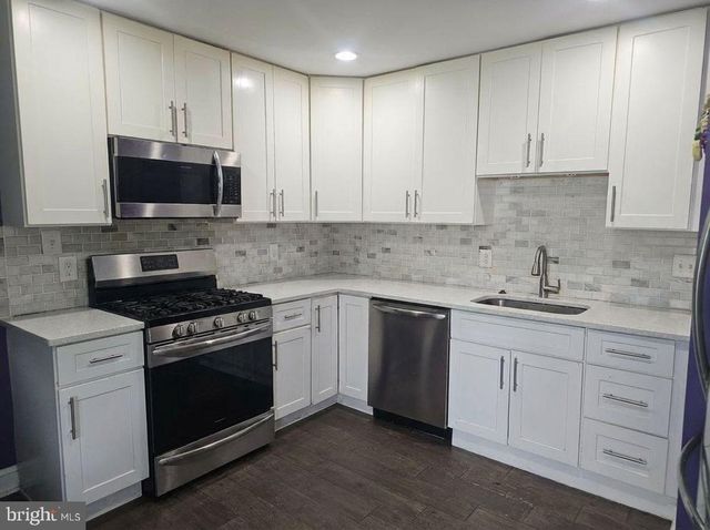1111 WESTFIELD DR, Oxon Hill, MD 20745