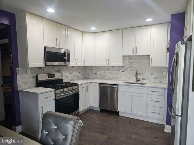 1111 WESTFIELD DR, Oxon Hill, MD 20745