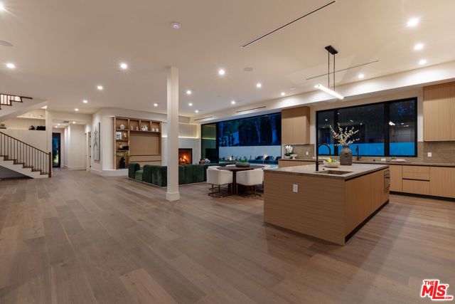 18100 Karen Drive, Tarzana (los Angeles), CA 91356