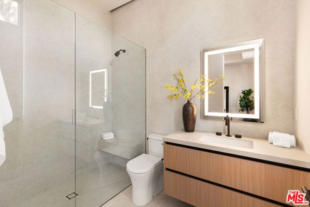 18100 Karen Drive, Tarzana (los Angeles), CA 91356