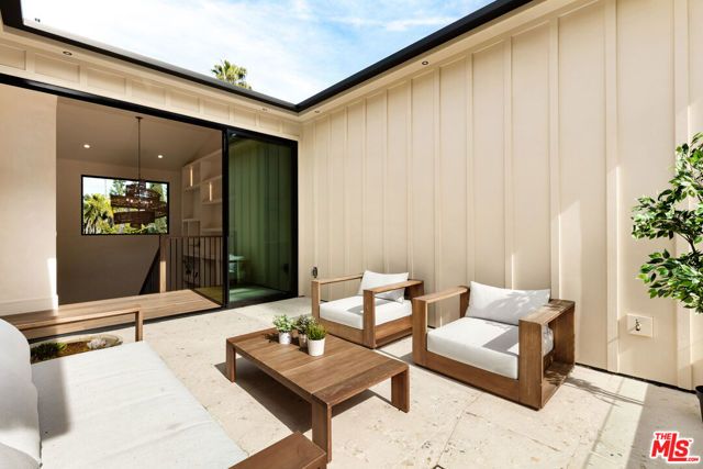 18100 Karen Drive, Tarzana (los Angeles), CA 91356