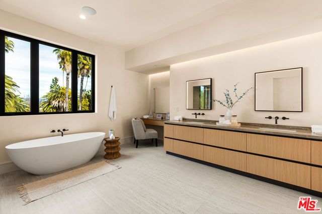 18100 Karen Drive, Tarzana (los Angeles), CA 91356