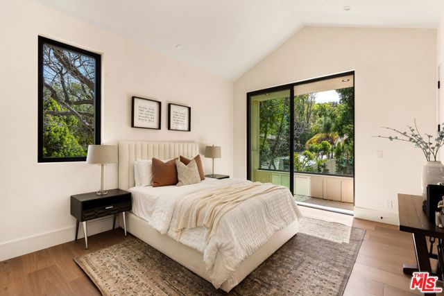 18100 Karen Drive, Tarzana (los Angeles), CA 91356