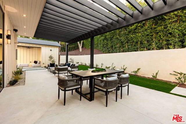 18100 Karen Drive, Tarzana (los Angeles), CA 91356