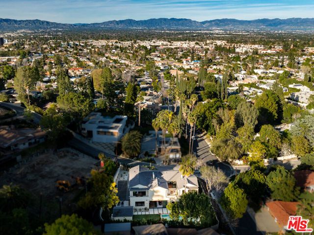 18100 Karen Drive, Tarzana (los Angeles), CA 91356