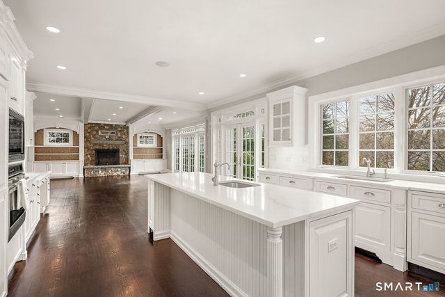 93 Mansfield Avenue, Darien, CT 06820