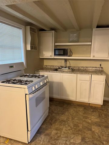 900 Mohawk Drive, Montgomery, TX 77316