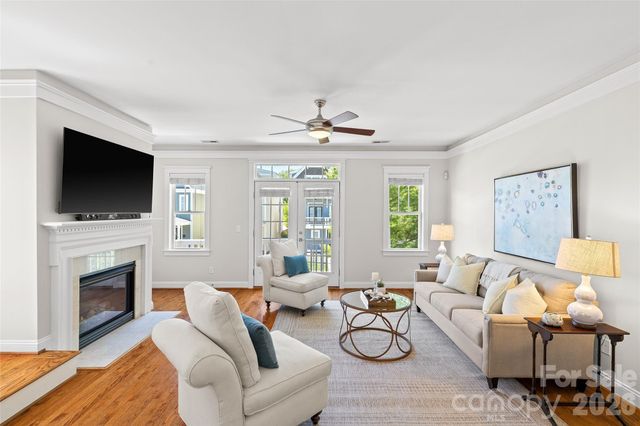 540 Dubois Court, Charlotte, NC 28208