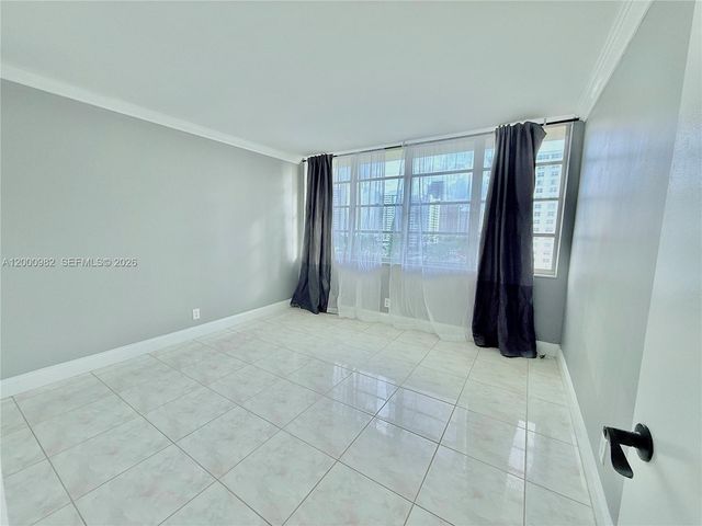 1825 S Ocean Dr 614, Hallandale Beach, FL 33009