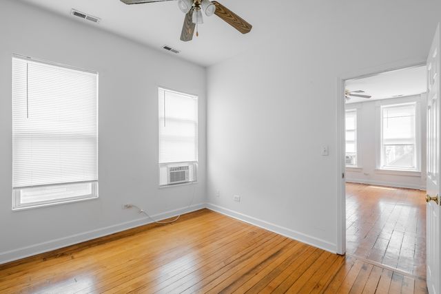 1470 W Huron Street 3F, Chicago, IL 60642