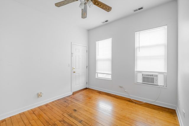 1470 W Huron Street 3F, Chicago, IL 60642