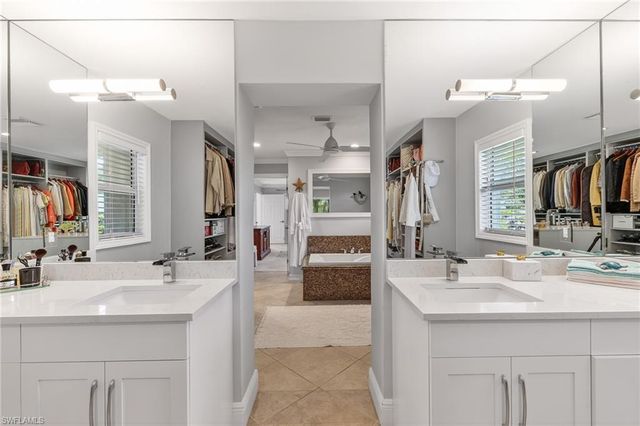 1904 Countess CT, Naples, FL 34110