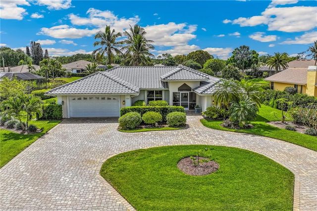 1904 Countess CT, Naples, FL 34110